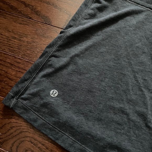 Lululemon tank top - Picture 4 of 5